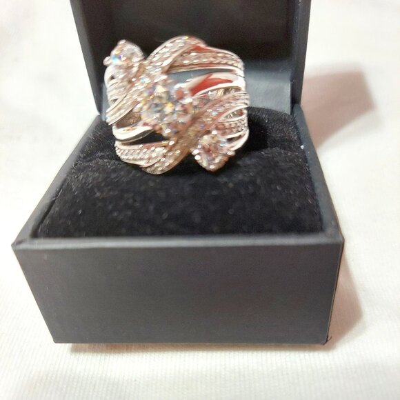 NWOT Macy's Silver Tone Multi CZ Ring size 7 - Picture 1 of 1